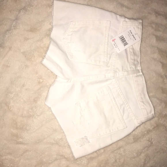 Free People raw edge cutoff white shorts sz 24 new - Picture 5 of 5